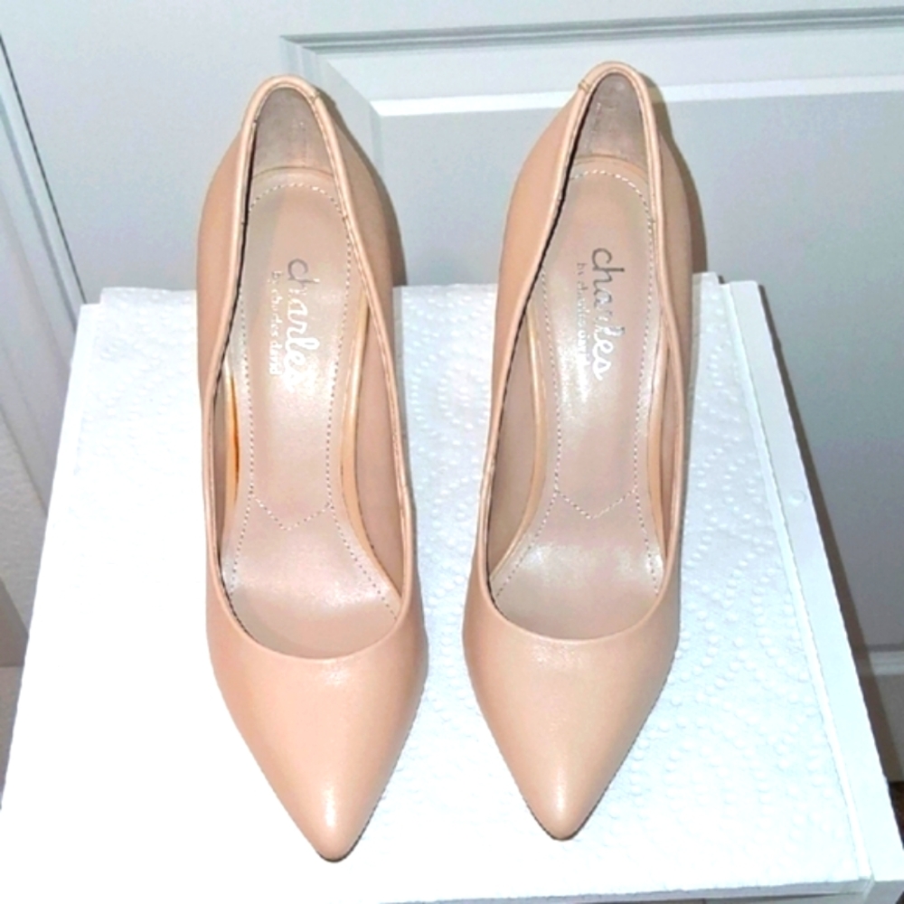Charles by Charles David Nude Pumps